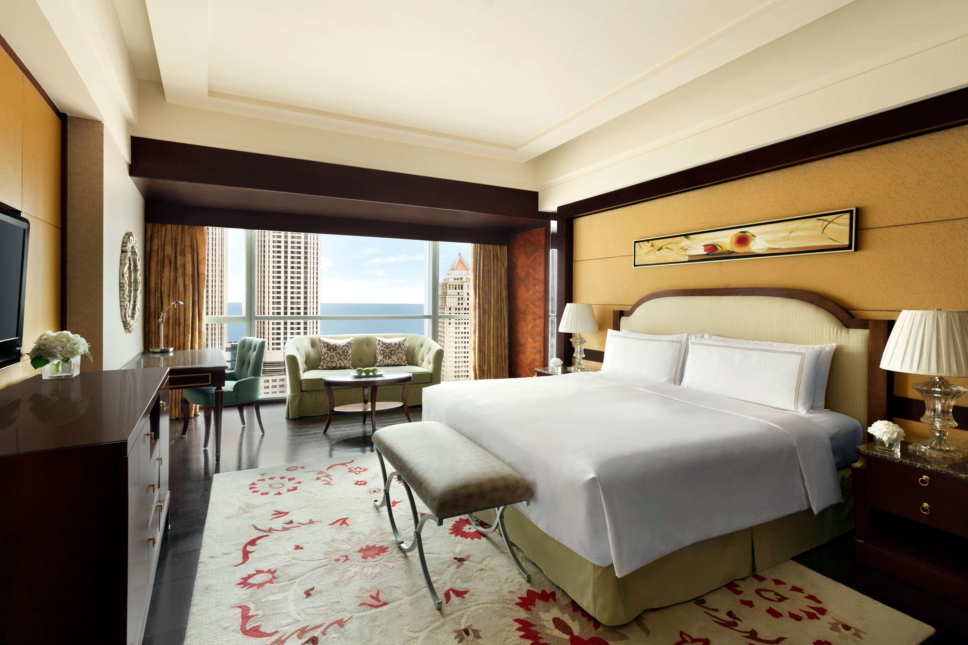 Shangri-La Qingdao - May Fourth Square Exterior foto